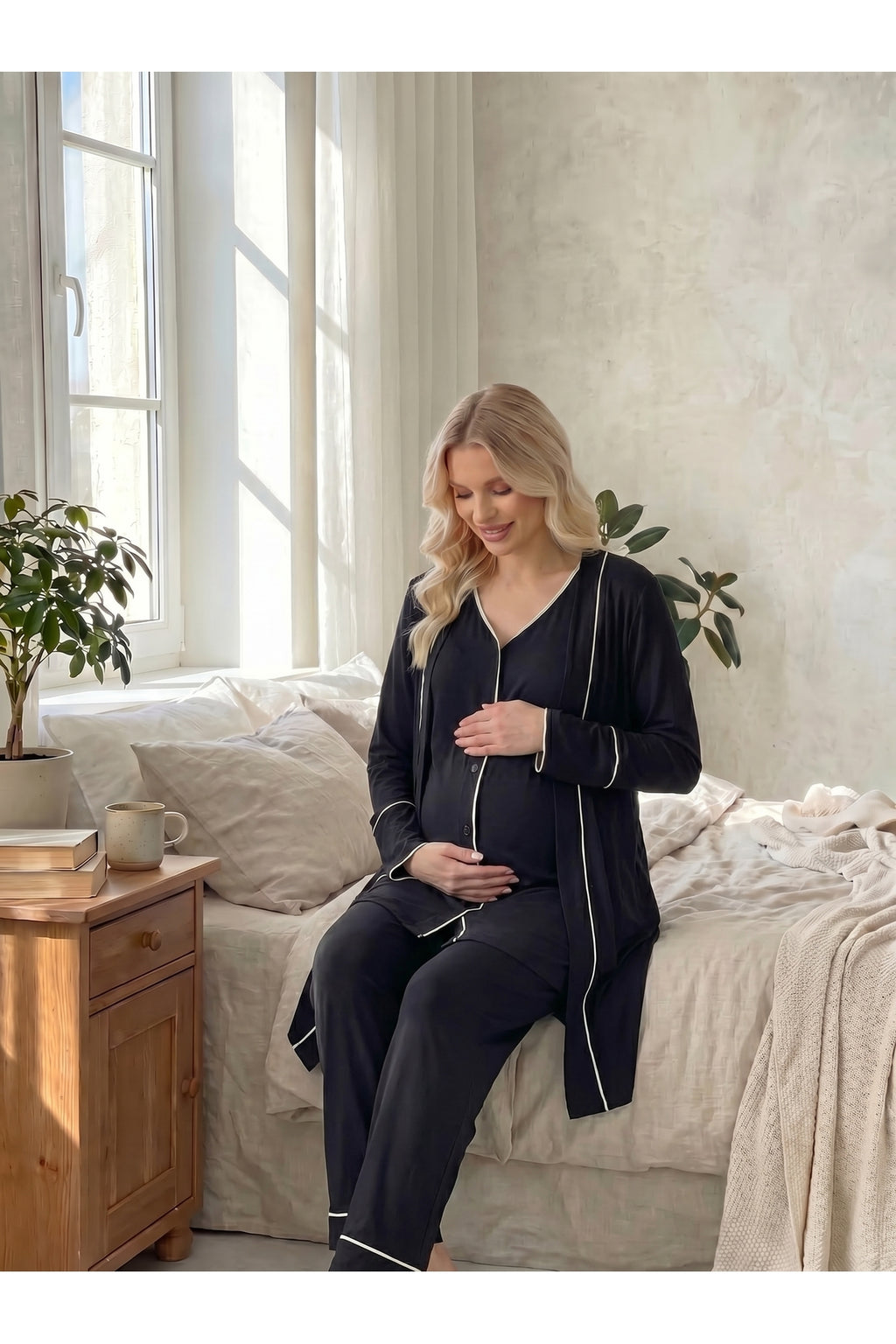 Siyah - Viscoz Yumuşak Dokulu Önden Düğmeli Sabahlıklı Lohusa Pijama Takımı