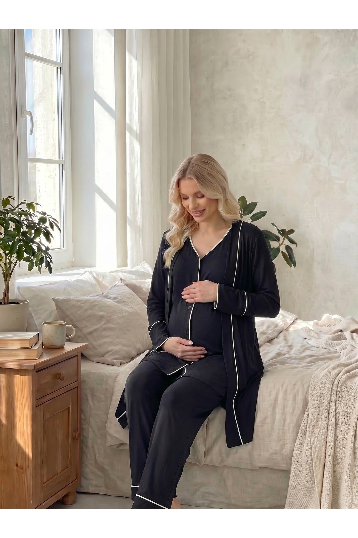 Siyah - Viscoz Yumuşak Dokulu Önden Düğmeli Sabahlıklı Lohusa Pijama Takımı