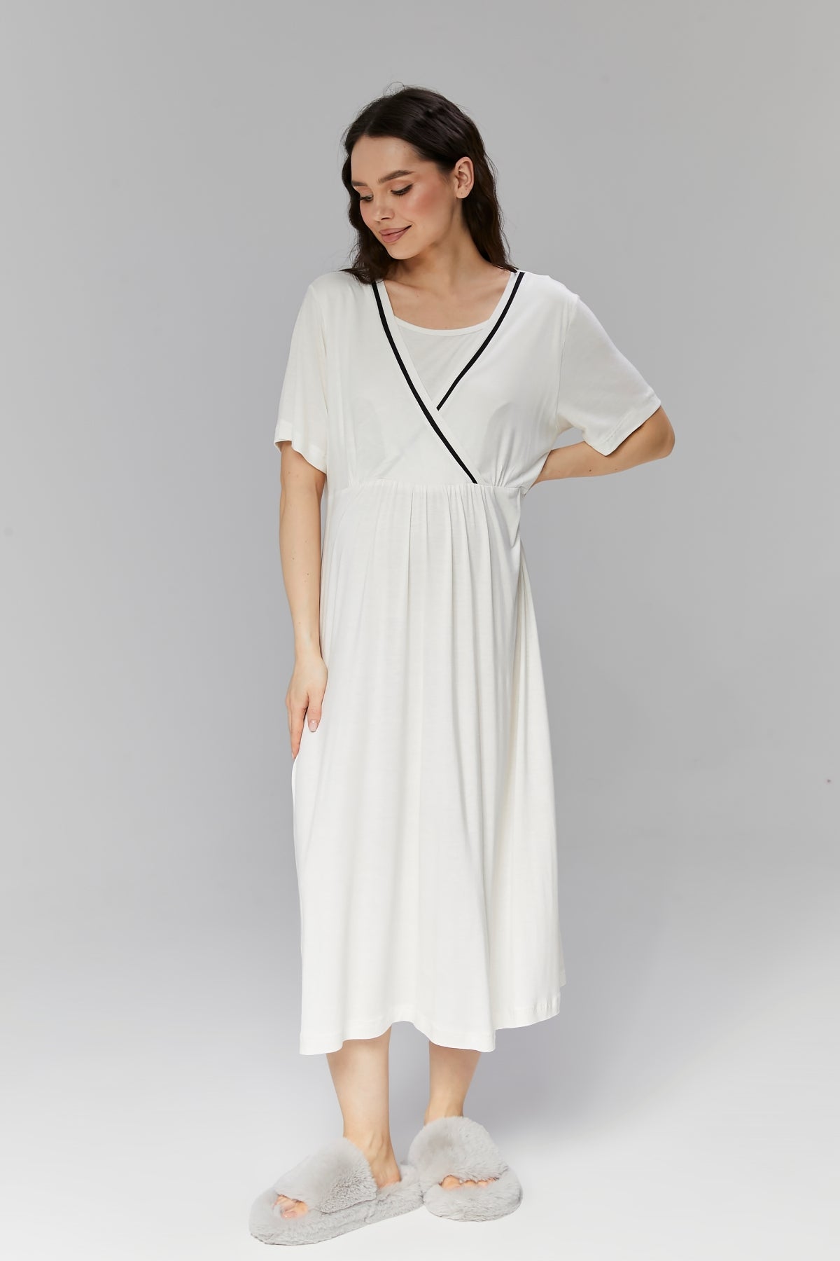 Ekru Biyeli Sabahlıklı Kruvaze Lohusa Gecelik Takımı